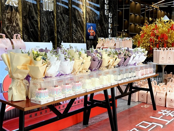 昌禾裝飾·女神節(jié)特輯｜以花為禮，以甜為伴，致敬每一位發(fā)光的你